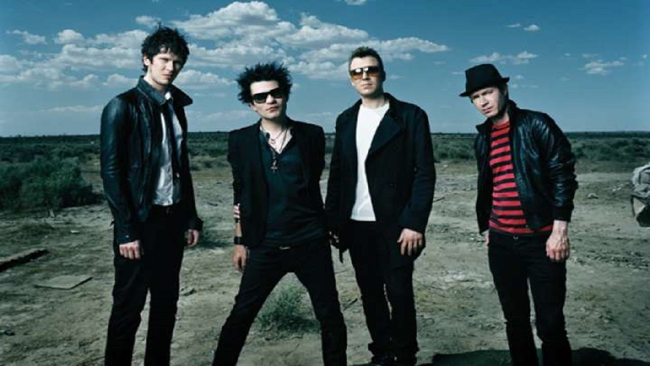 Backdrop image for movie Sum 41: Sake Bombs and Happy Endings