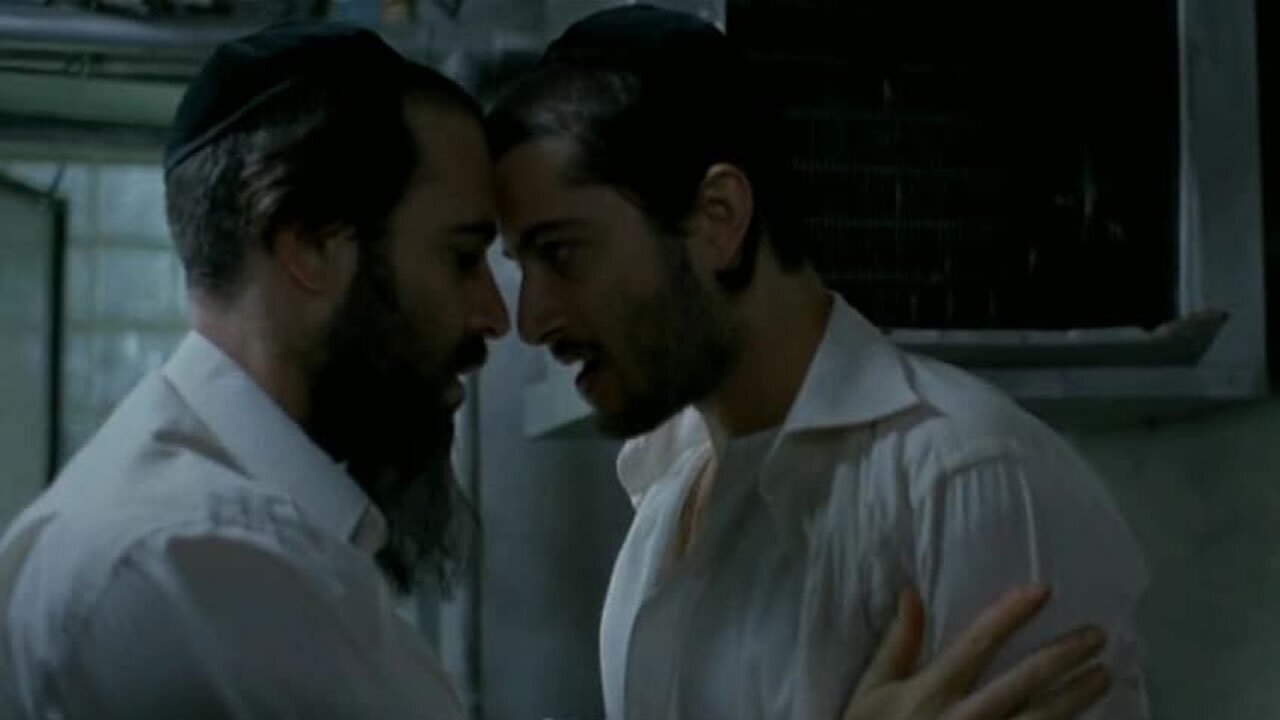 Backdrop image for movie Eyes Wide Open