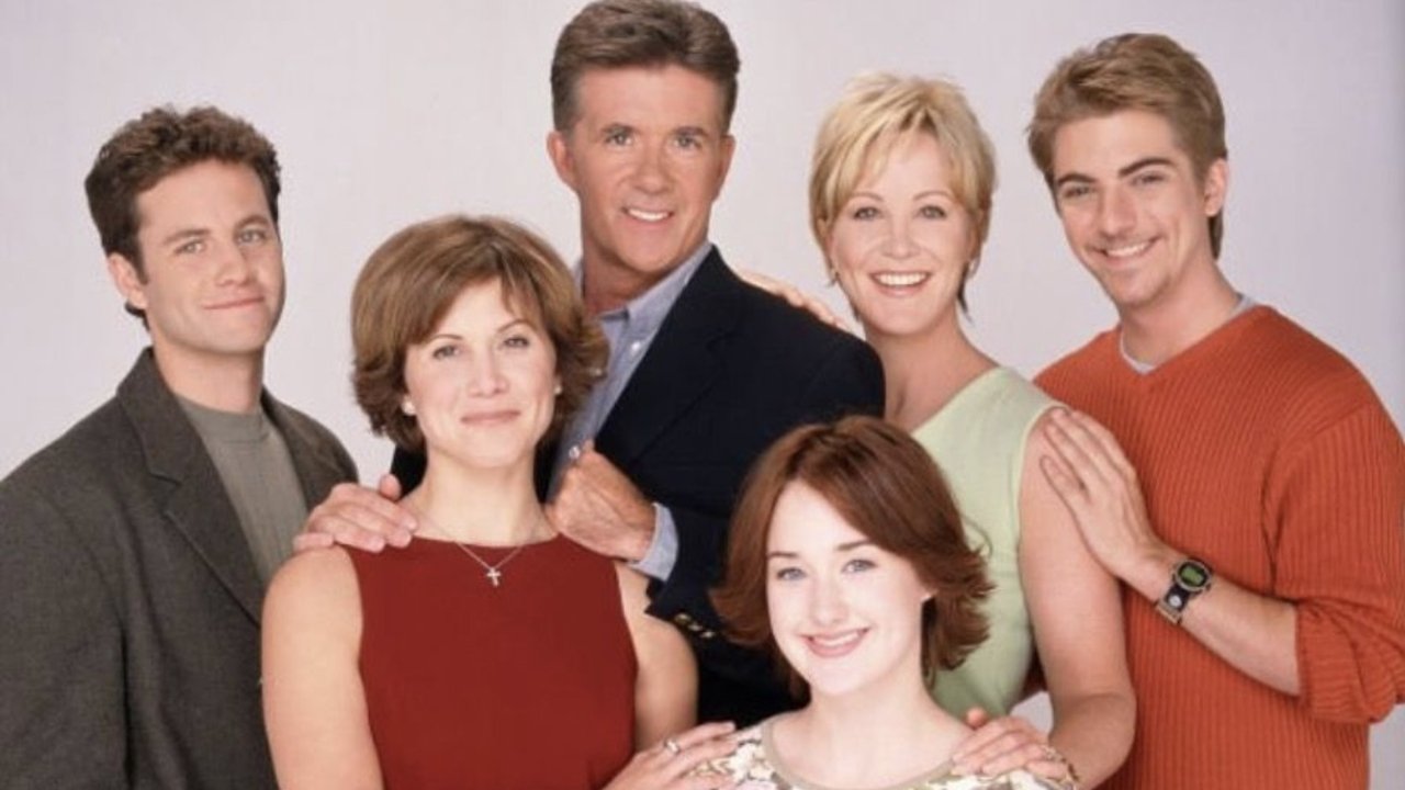 Backdrop image for movie The Growing Pains Movie