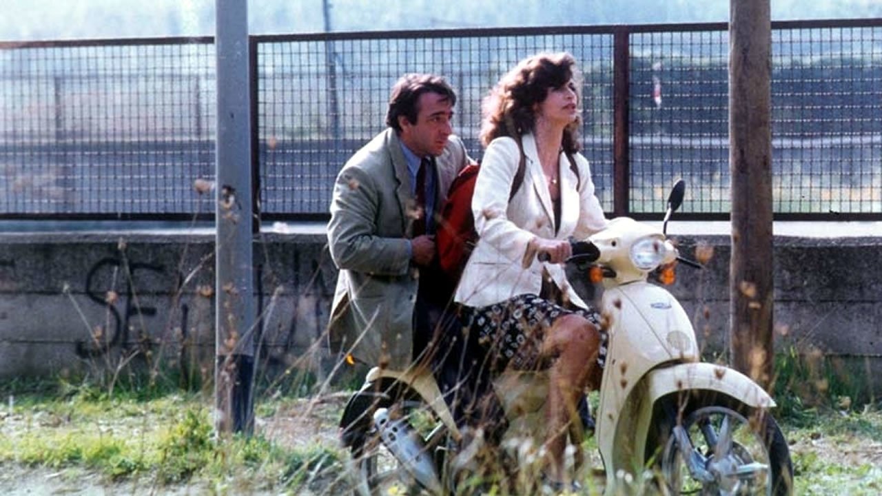 Backdrop image for movie La scuola