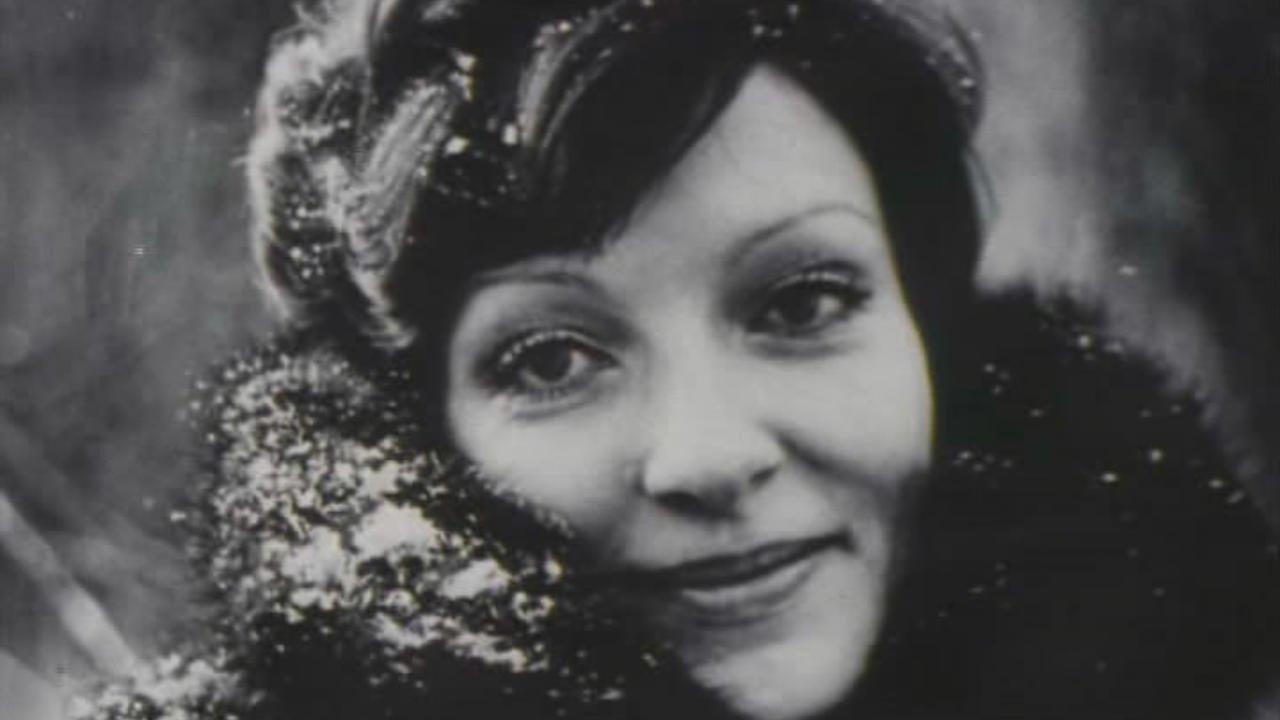Backdrop image for movie Larisa