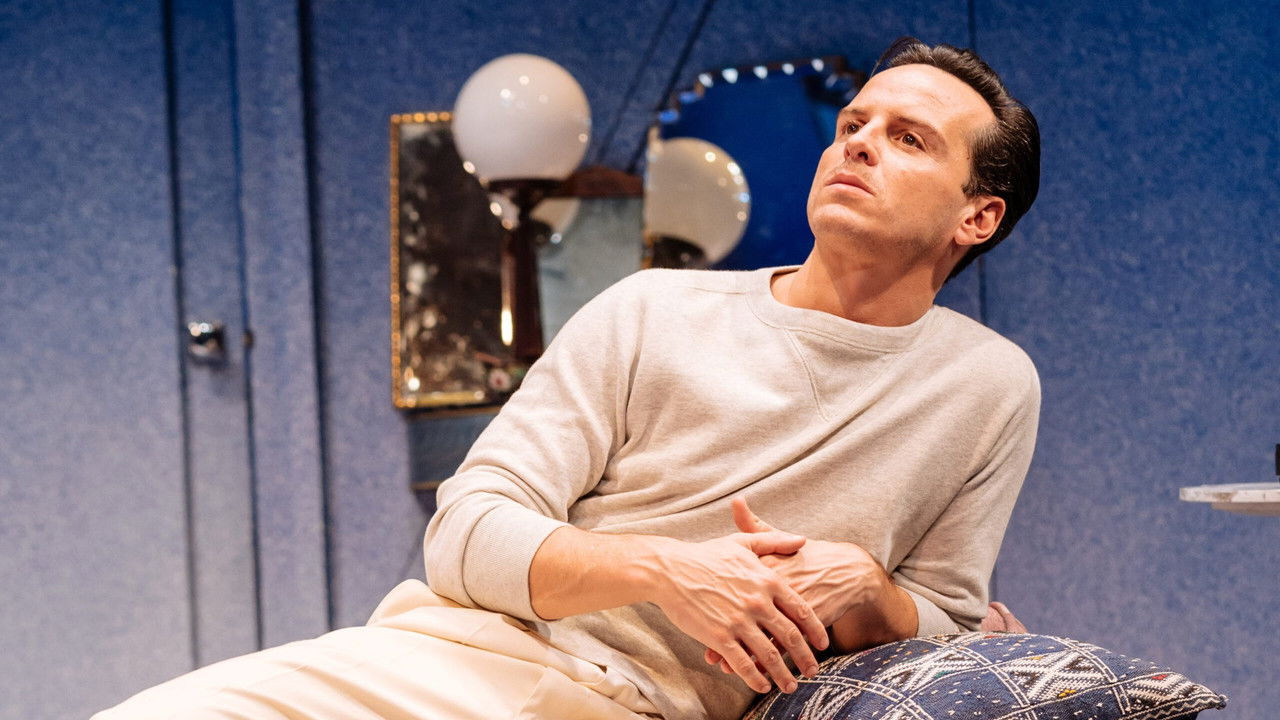 Backdrop image for movie National Theatre Live: Present Laughter