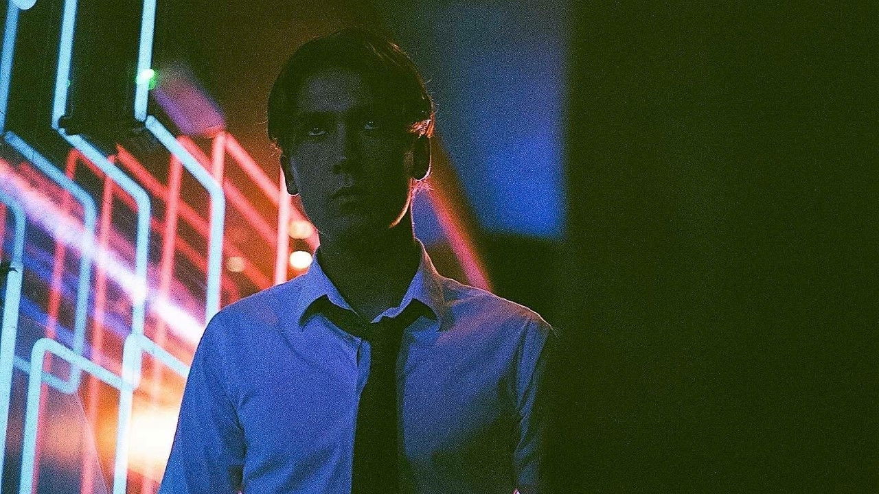 Backdrop image for movie Into the Mirror