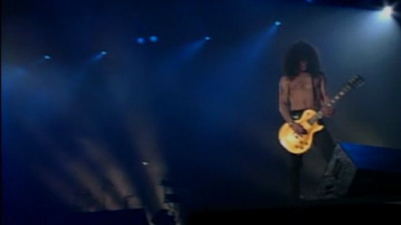 Backdrop image for movie Guns N' Roses: Use Your Illusion II - World Tour - 1992 In Tokyo