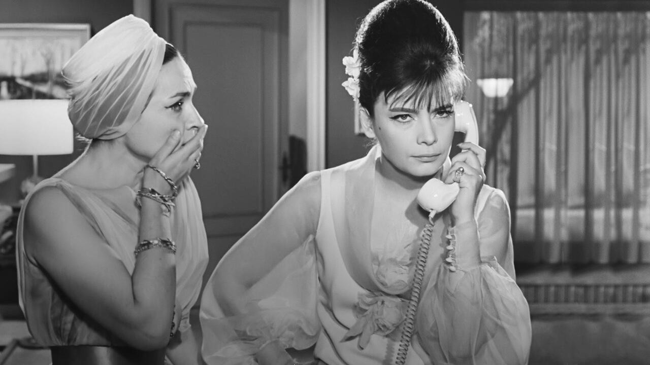 Backdrop image for movie Miss Manager