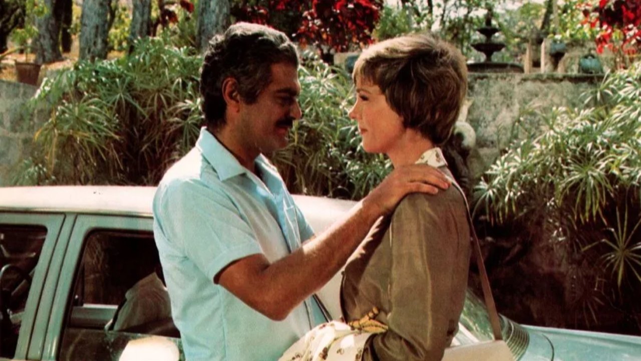 Backdrop image for movie The Tamarind Seed
