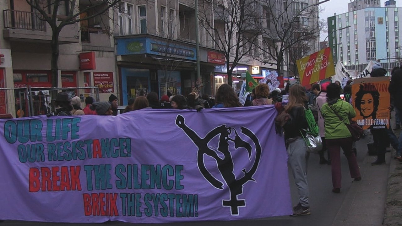 Backdrop image for movie Frauen bildet Banden