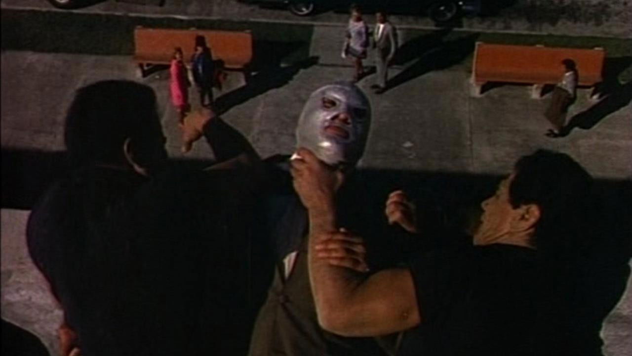 Backdrop image for movie Santo and Blue Demon Against the Monsters