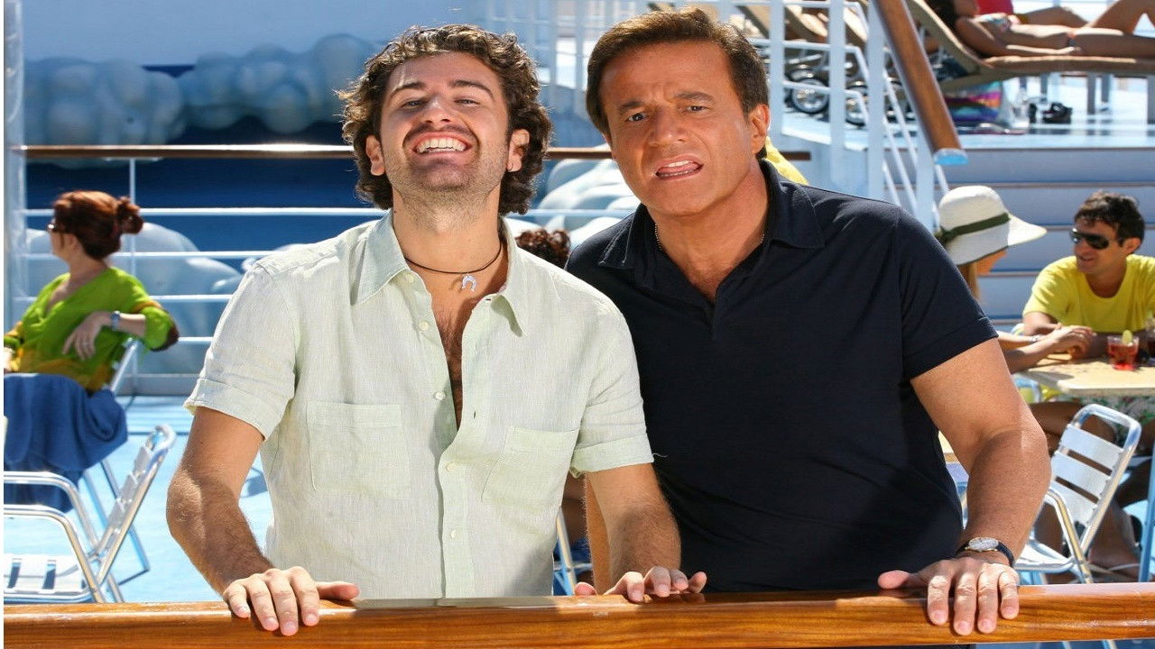 Backdrop image for movie Natale in crociera