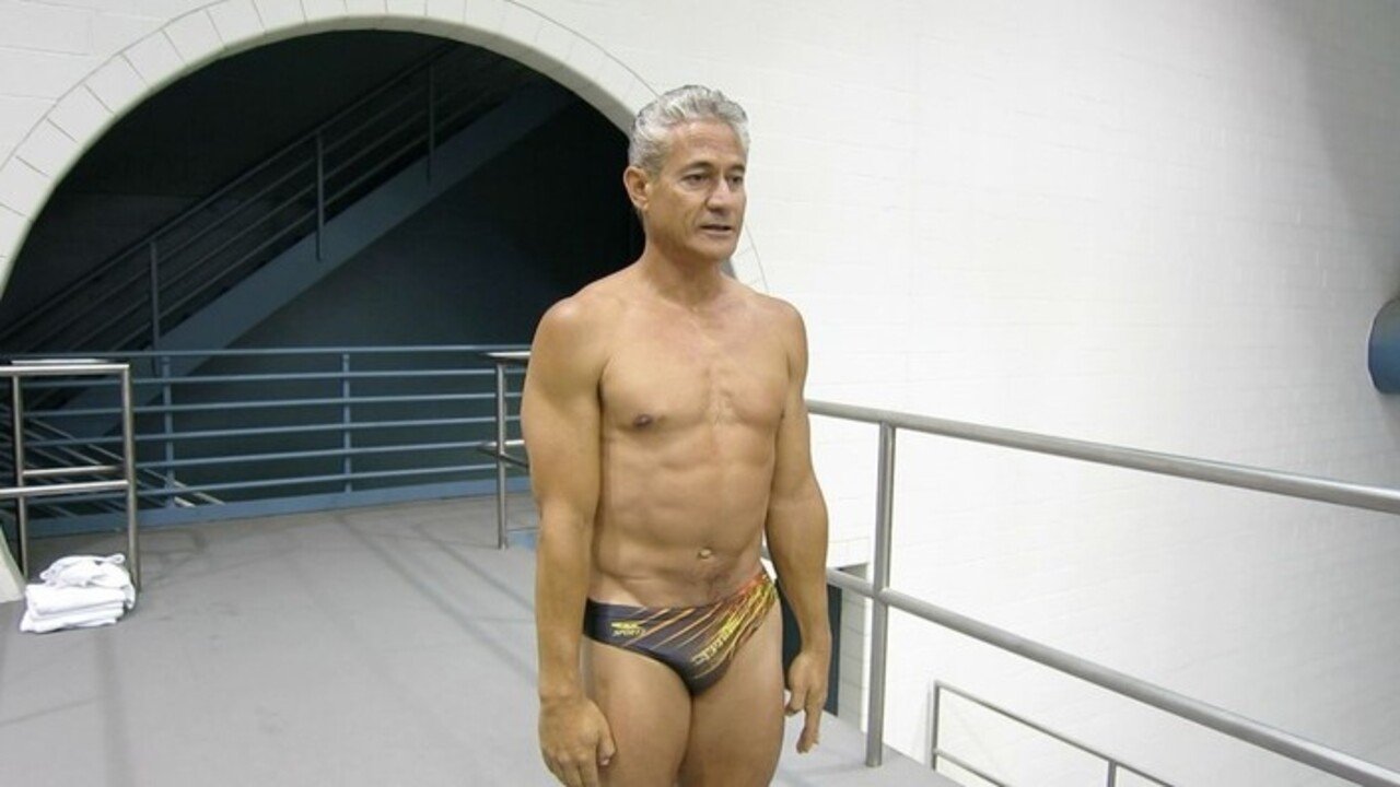 Backdrop image for movie Back on Board: Greg Louganis