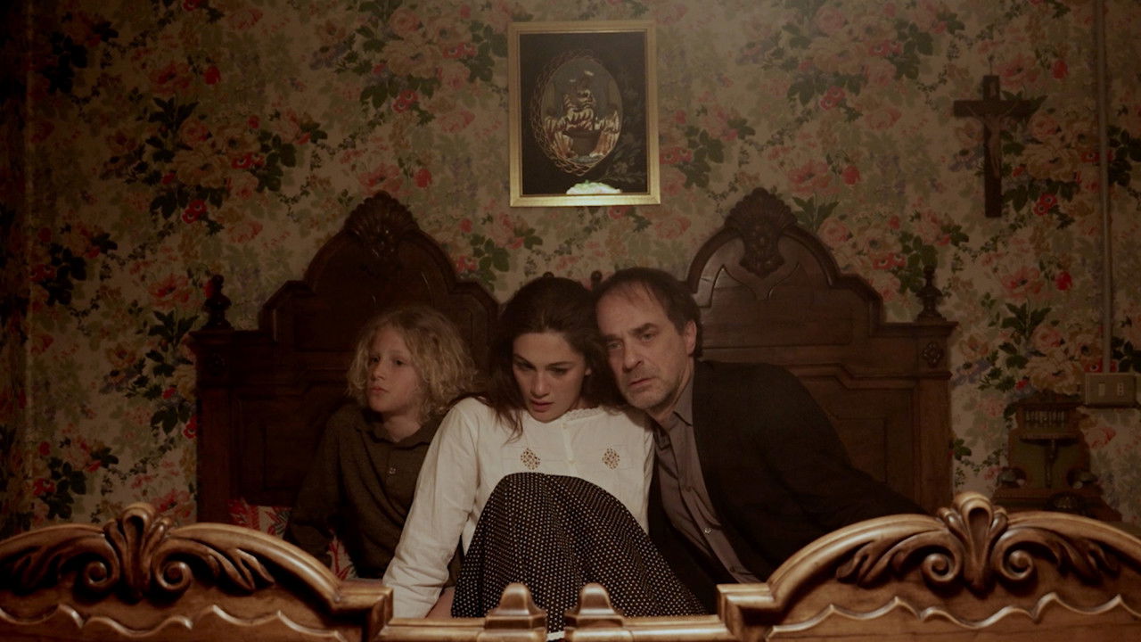 Backdrop image for movie Tra noi