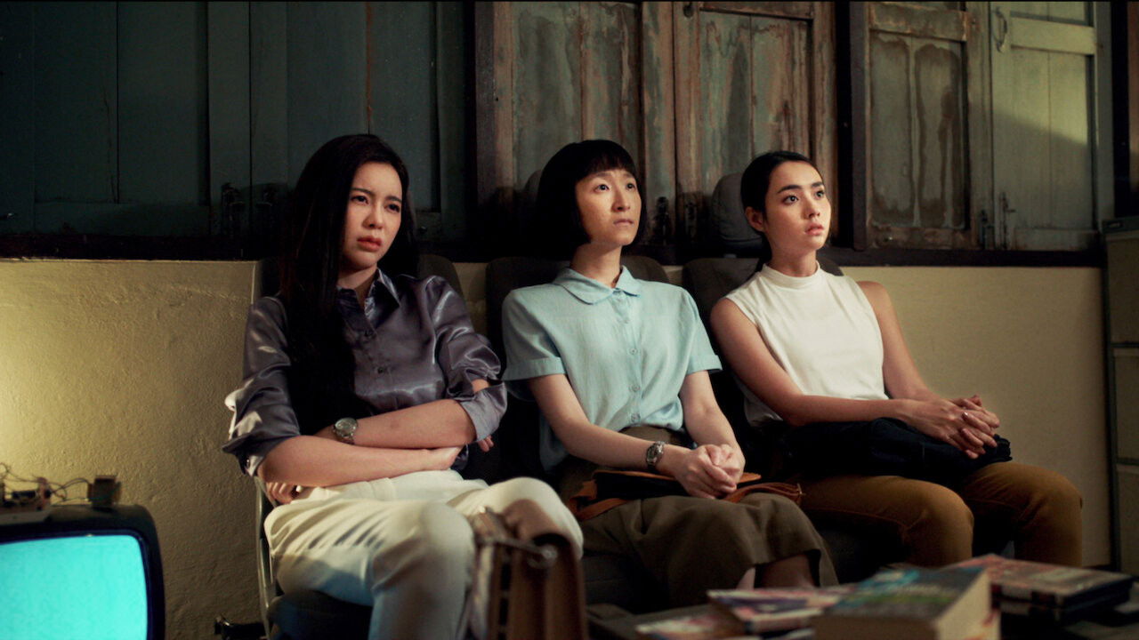 Backdrop image for movie My Boss is a Serial Killer