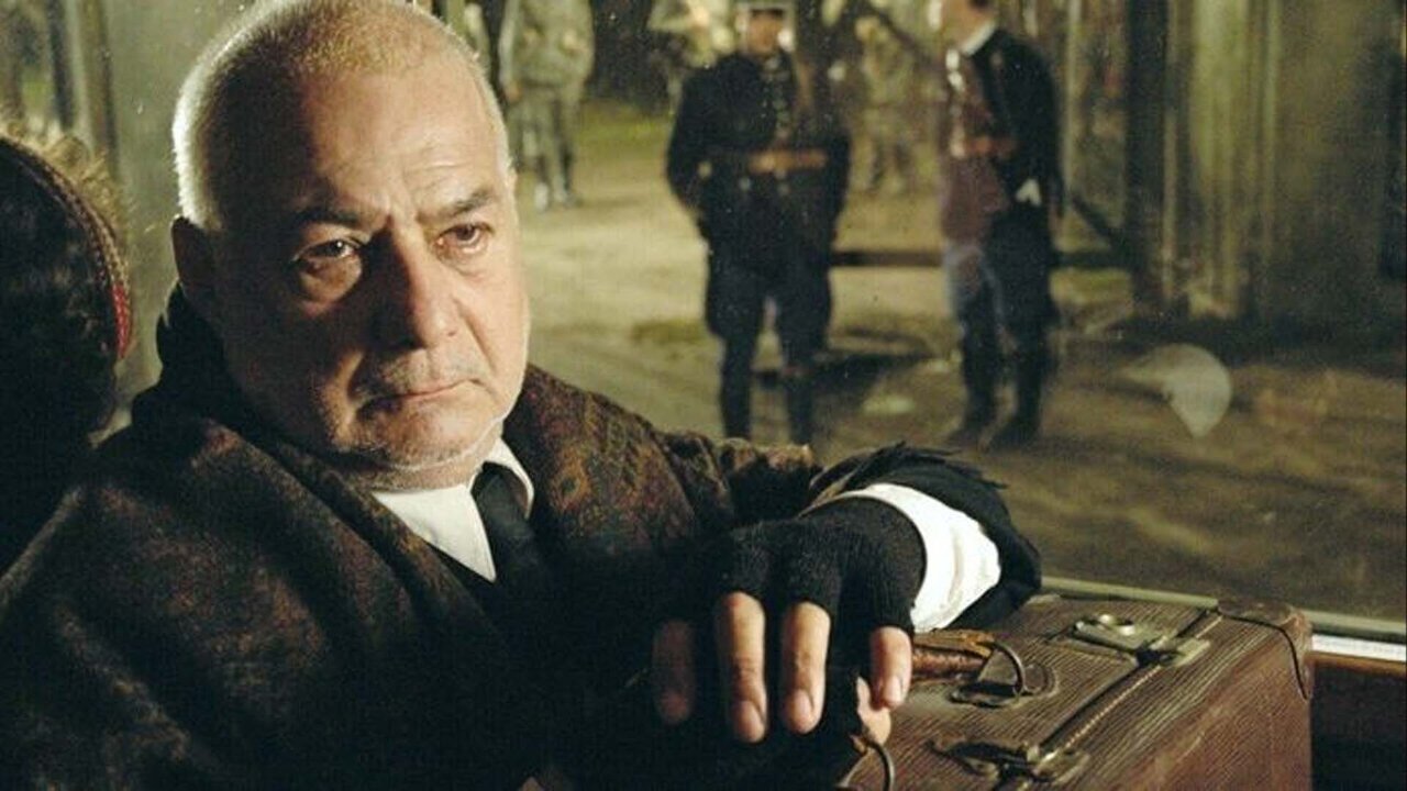Backdrop image for movie Monsieur Max