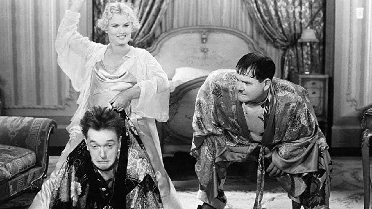 Backdrop image for movie Scram!