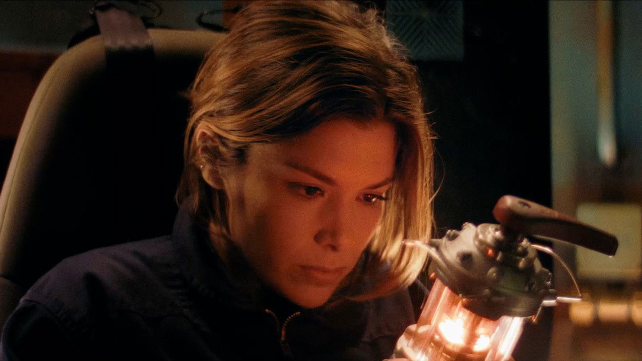 Backdrop image for movie Alone