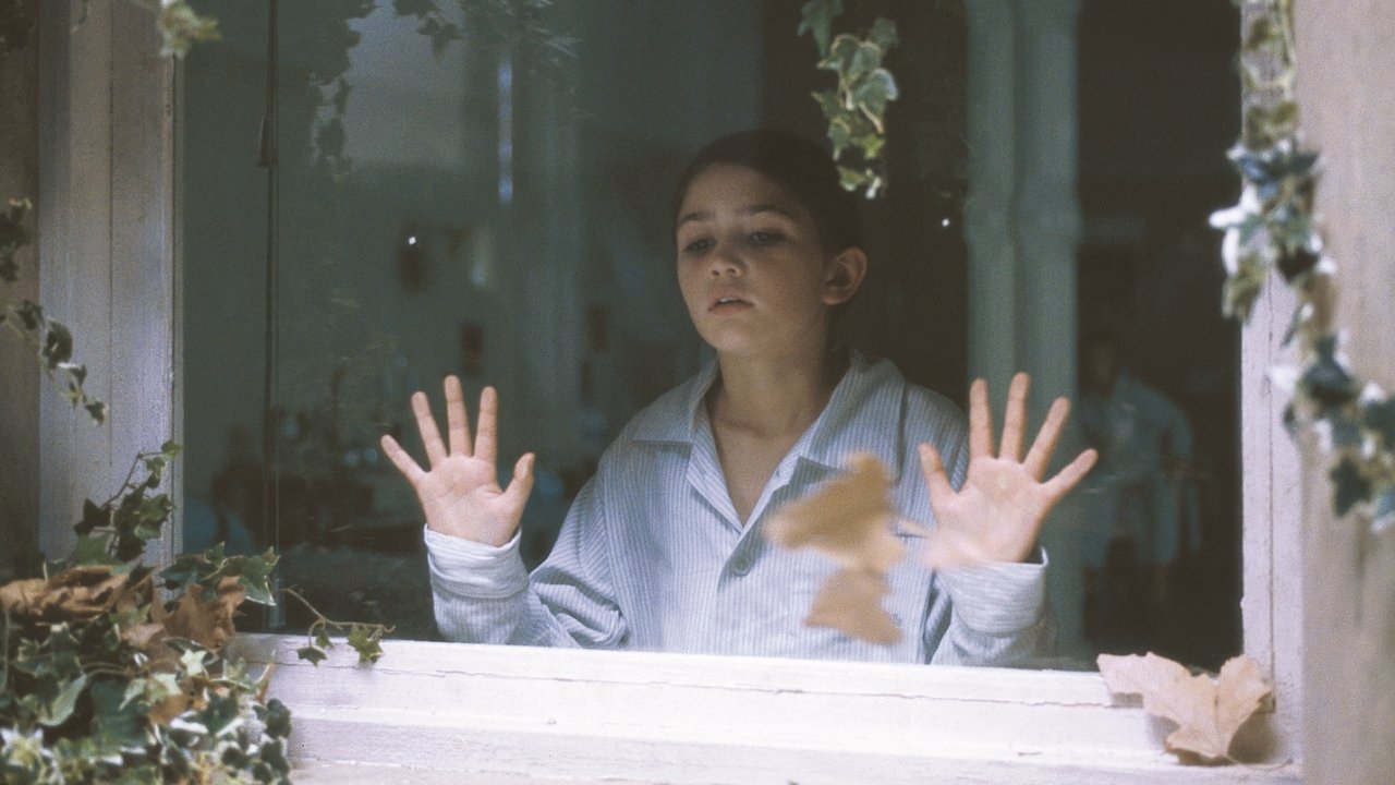Backdrop image for movie Fragile