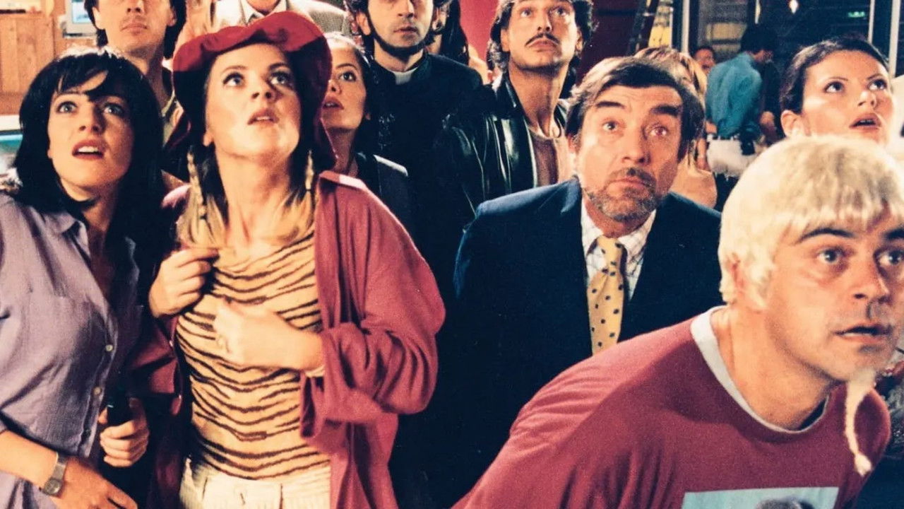 Backdrop image for movie Tutti gli uomini del deficiente