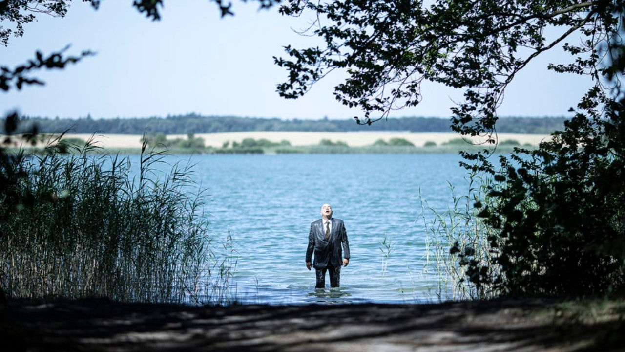 Backdrop image for movie Leon