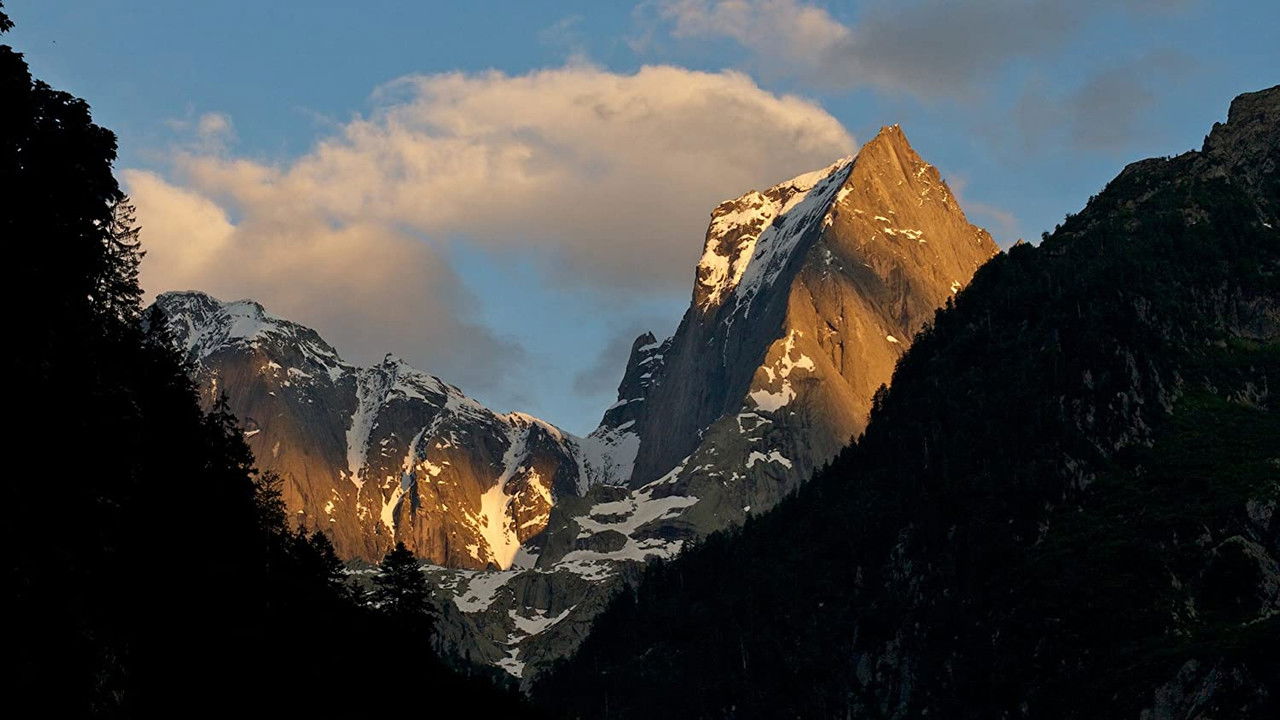 Backdrop image for movie The Six Great North Faces of the Alps