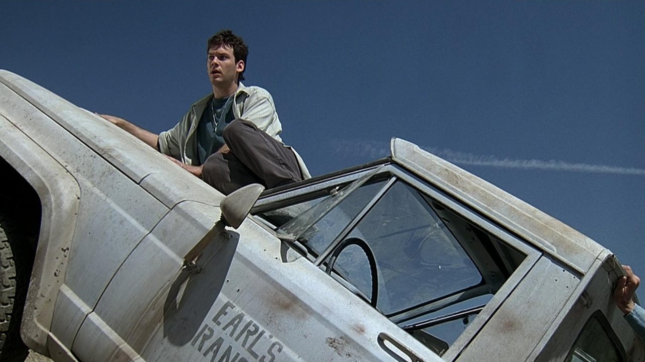 Backdrop image for movie Tremors 2: Aftershocks