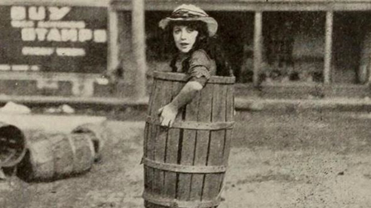 Backdrop image for movie Peck's Bad Girl