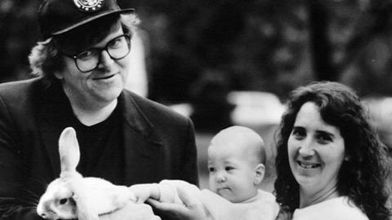 Backdrop image for movie Pets or Meat: The Return to Flint