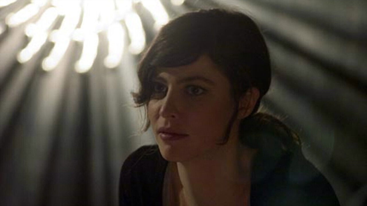 Backdrop image for movie The Dark Sea