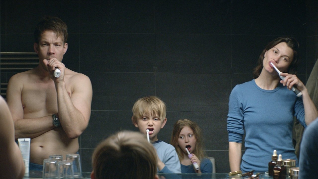 Backdrop image for movie Force Majeure