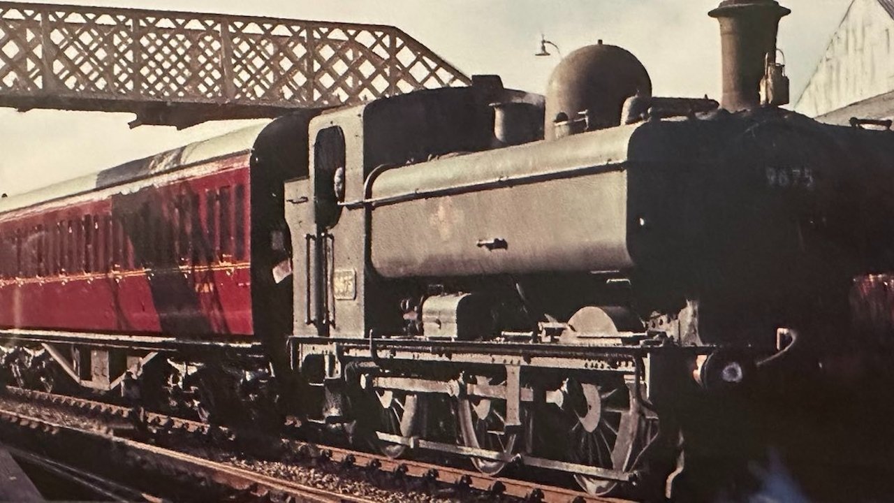 Backdrop image for movie Railway Roundabout Revisited