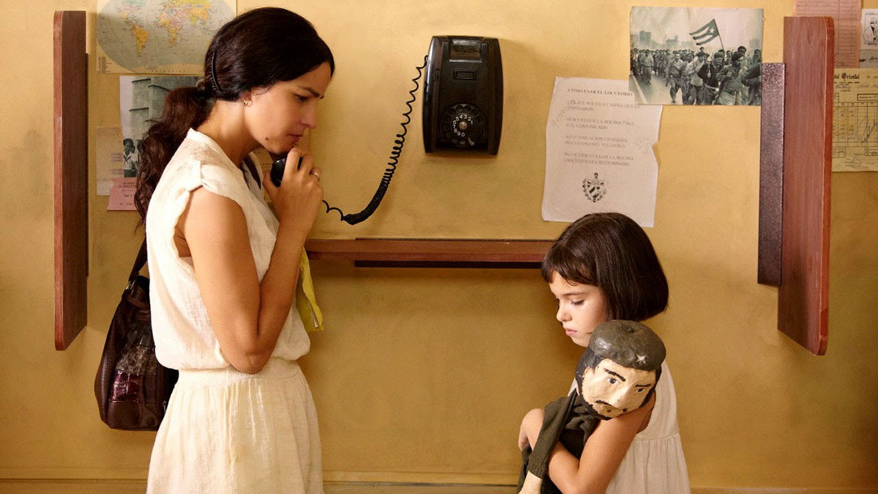 Backdrop image for movie Everybody Leaves