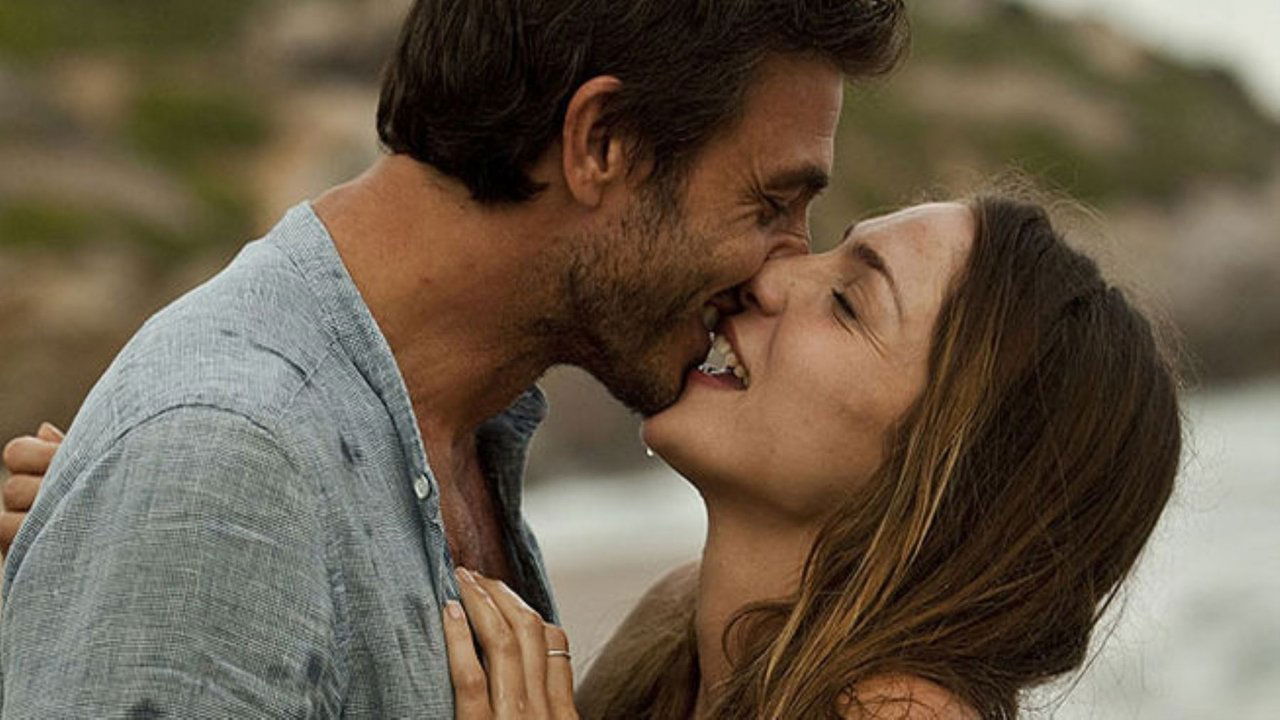Backdrop image for movie Sorry If I Call You Love