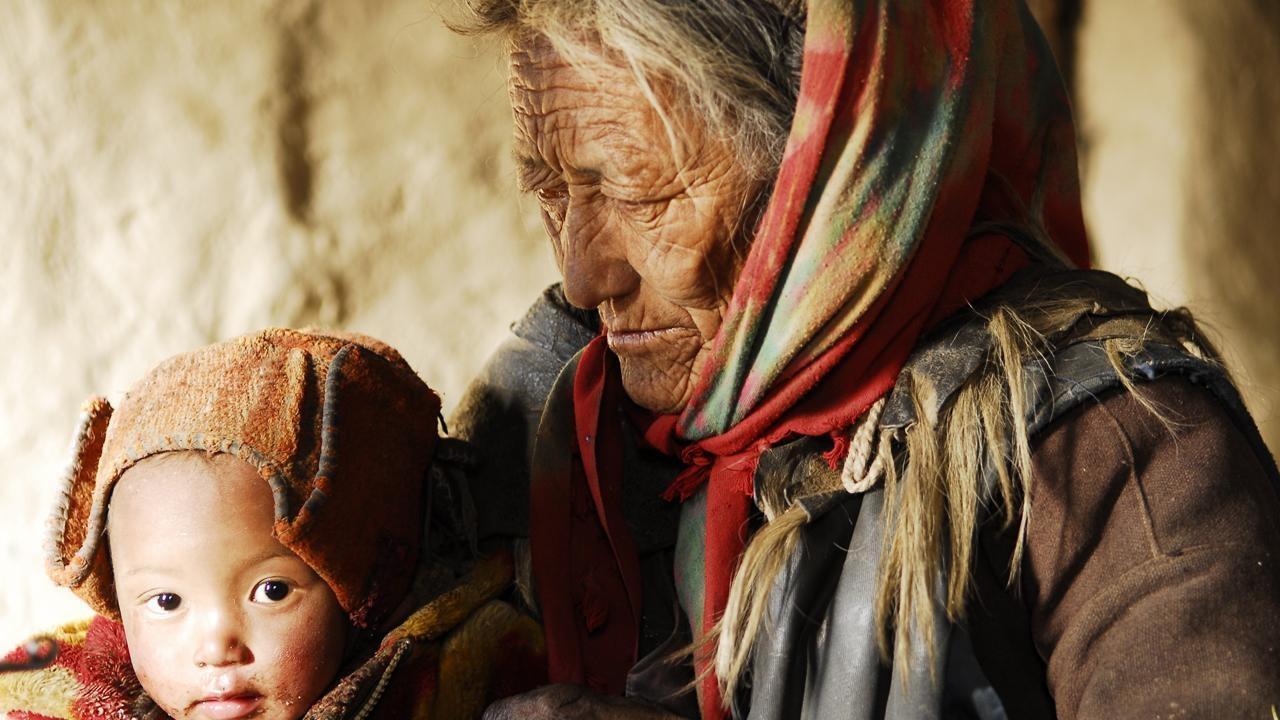 Backdrop image for movie Himalaya: The Land of Women