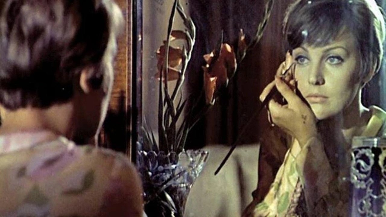 Backdrop image for movie How Romeo and Juliet Loved Each Other