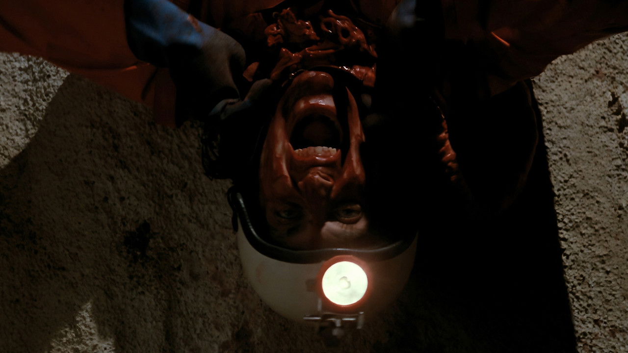 Backdrop image for movie Alien 2: On Earth