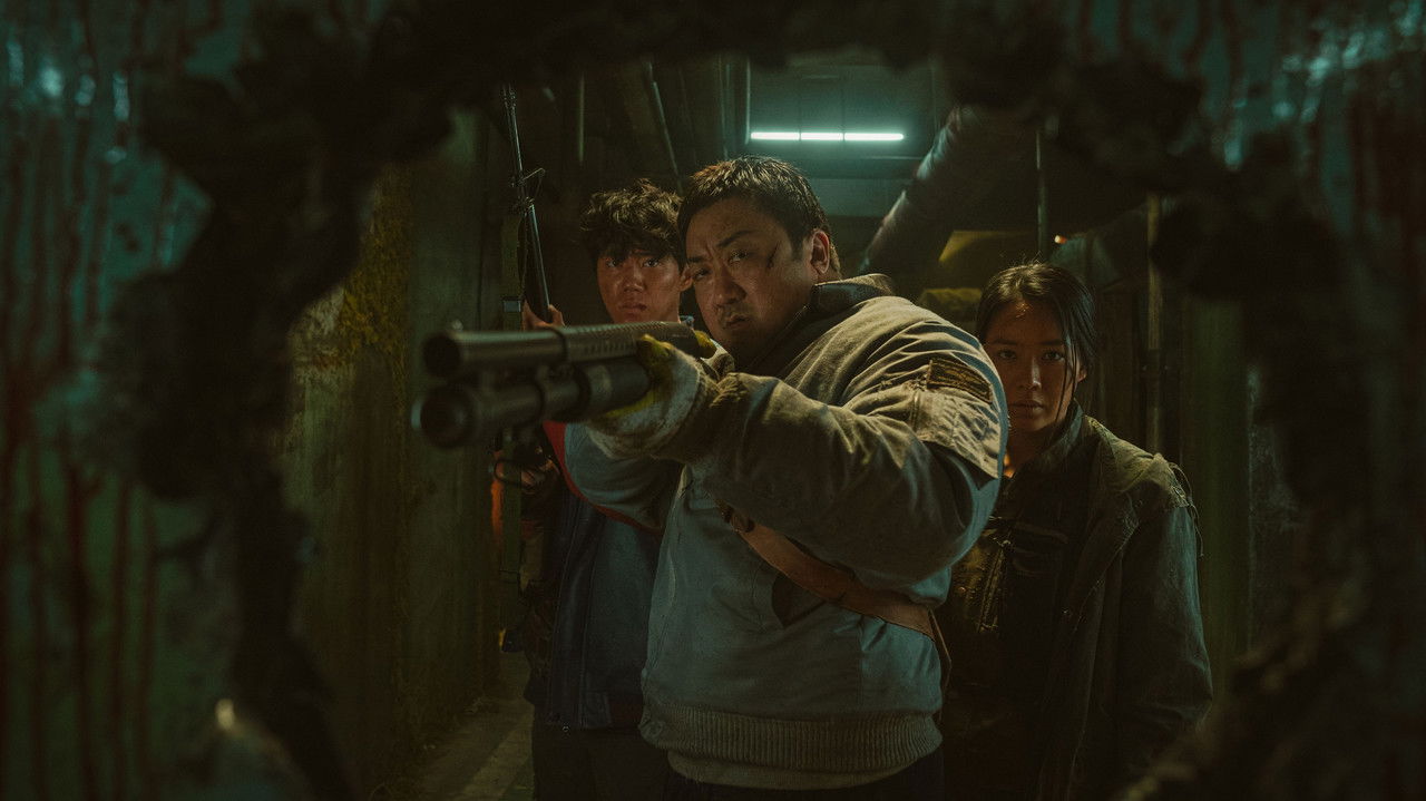 Backdrop image for movie Badland Hunters