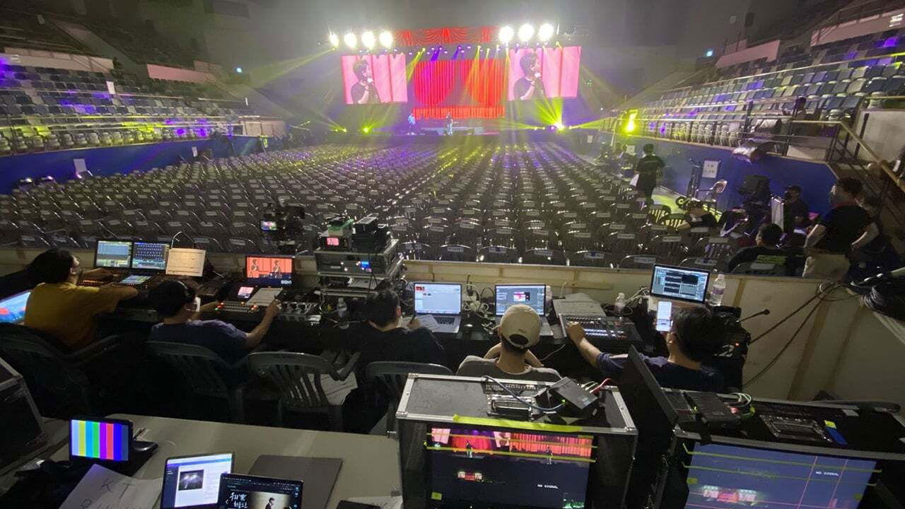 Backdrop image for movie Thank You, All: Kim Ho Joong's First Fan Meeting Movie