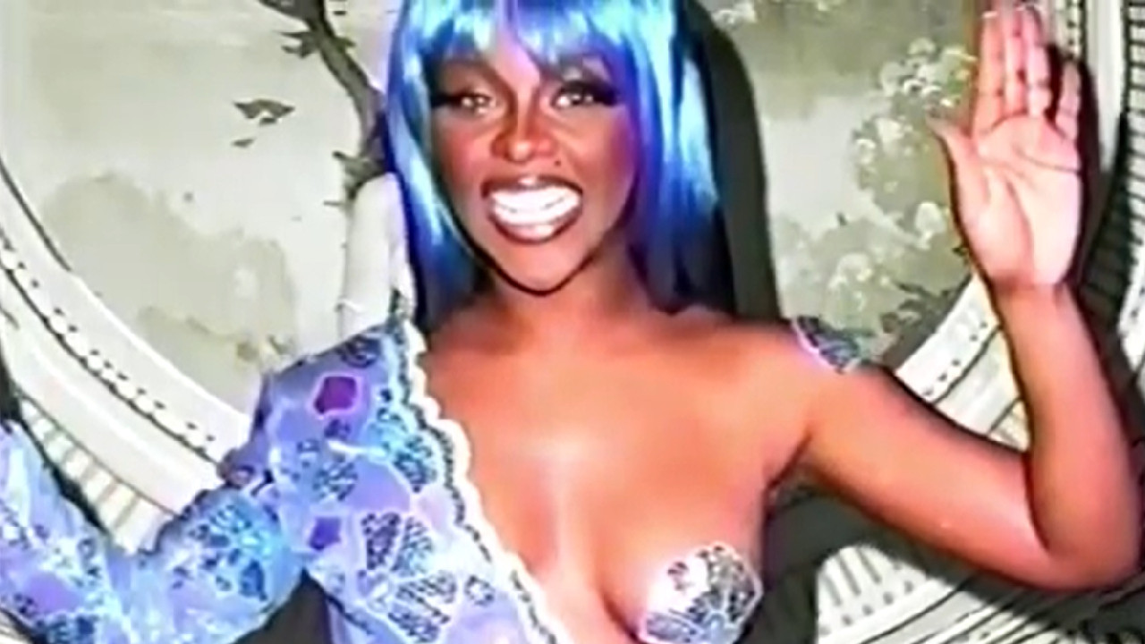 Backdrop image for movie The Fabulous Life of... Lil' Kim