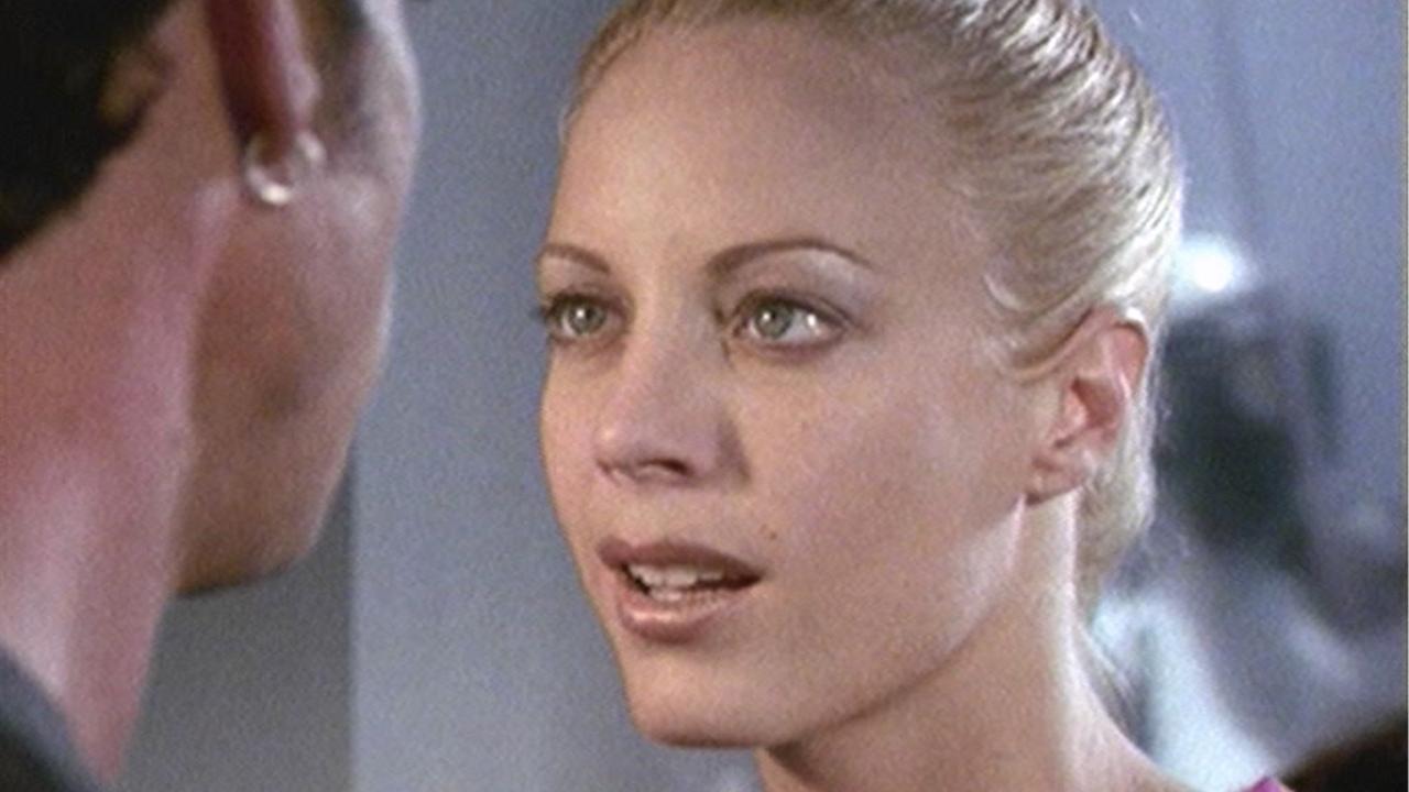 Backdrop image for movie Emmanuelle 2000: Emmanuelle and the Art of Love
