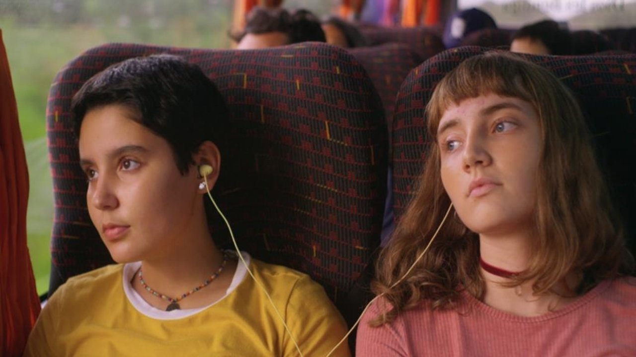 Backdrop image for movie Sister & Sister