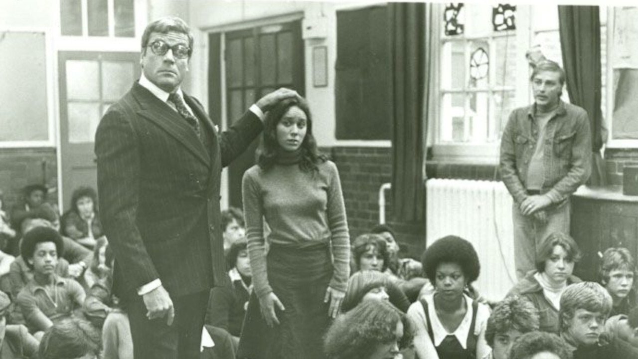 Backdrop image for movie The Class Of Miss MacMichael