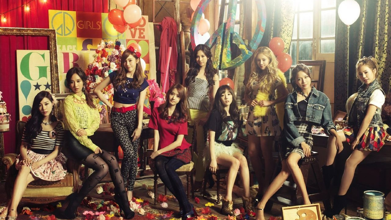 Backdrop image for movie Girls' Generation ~Love & Peace~ Japan 3rd Tour