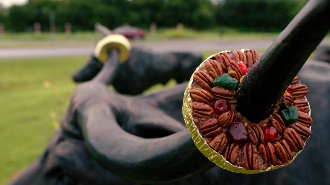 Backdrop image for movie Fruitcake Fraud