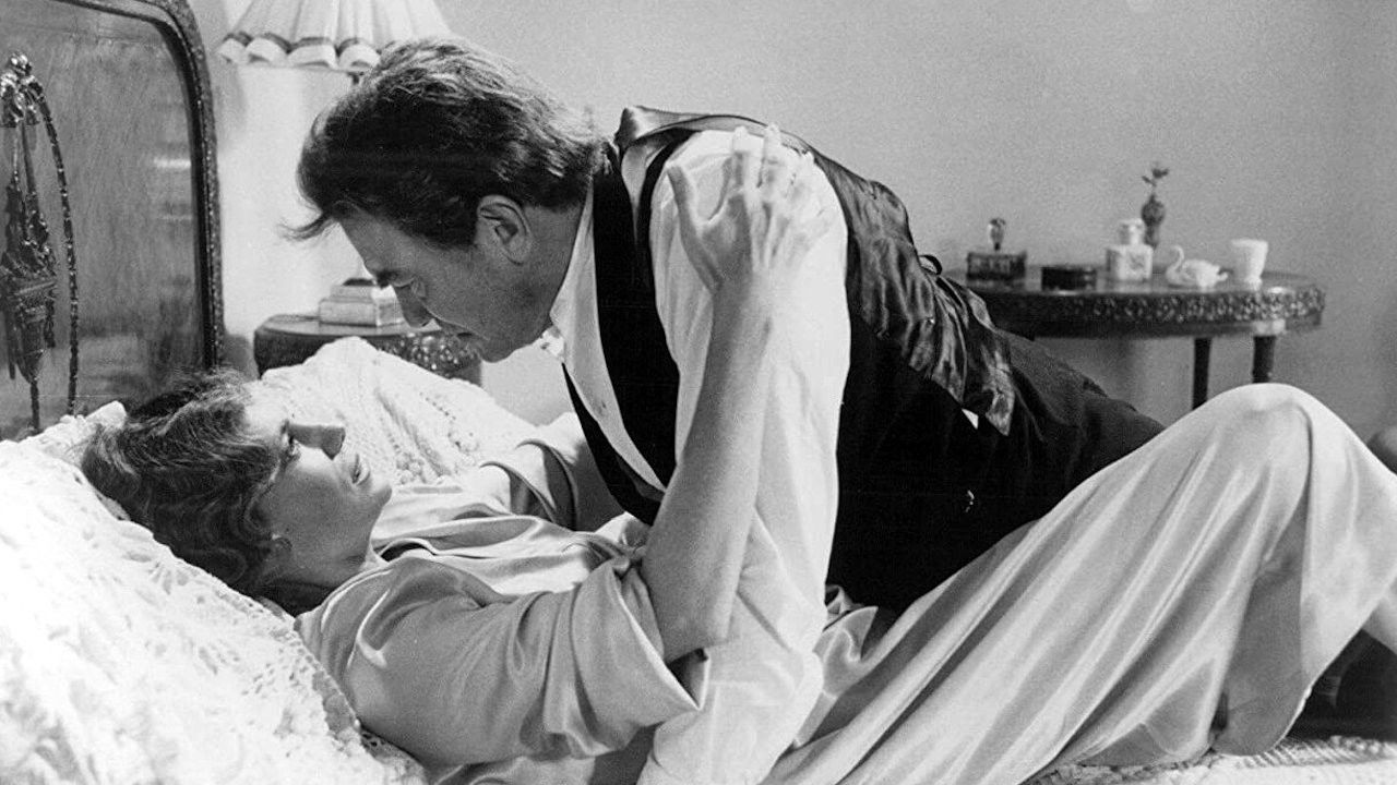 Backdrop image for movie Under the Volcano