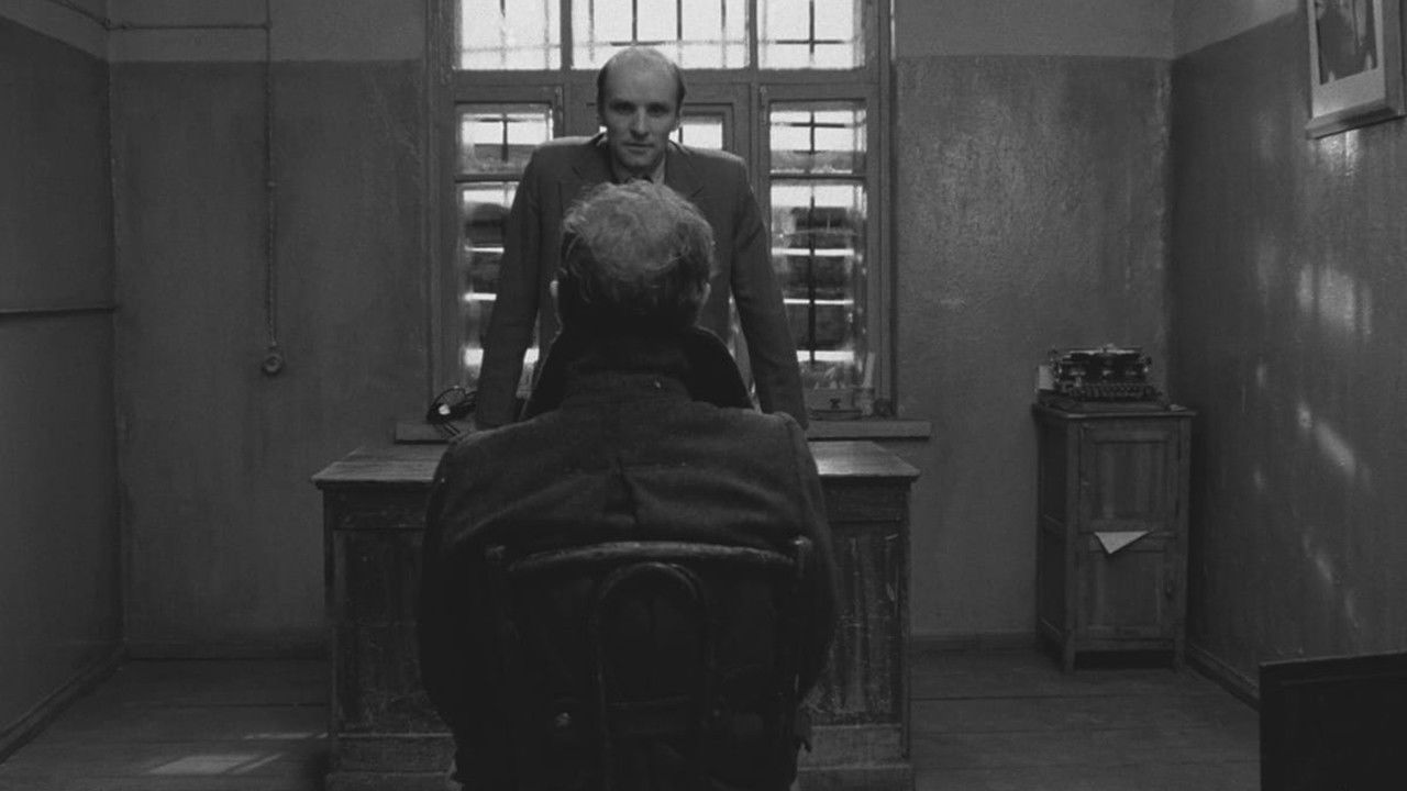 Backdrop image for movie The Ascent