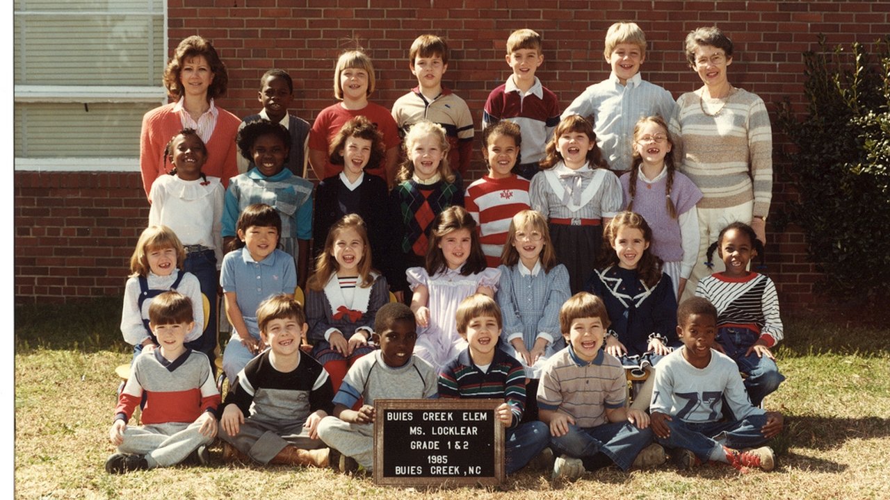 Backdrop image for movie Looking for Ms. Locklear