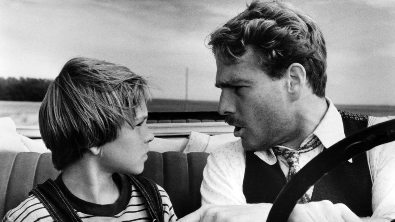 Backdrop image for movie Paper Moon