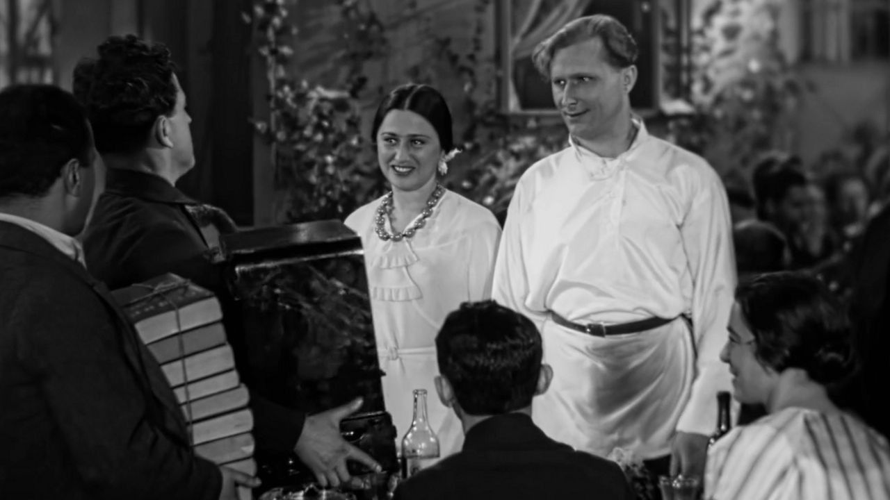 Backdrop image for movie Seekers of Happiness