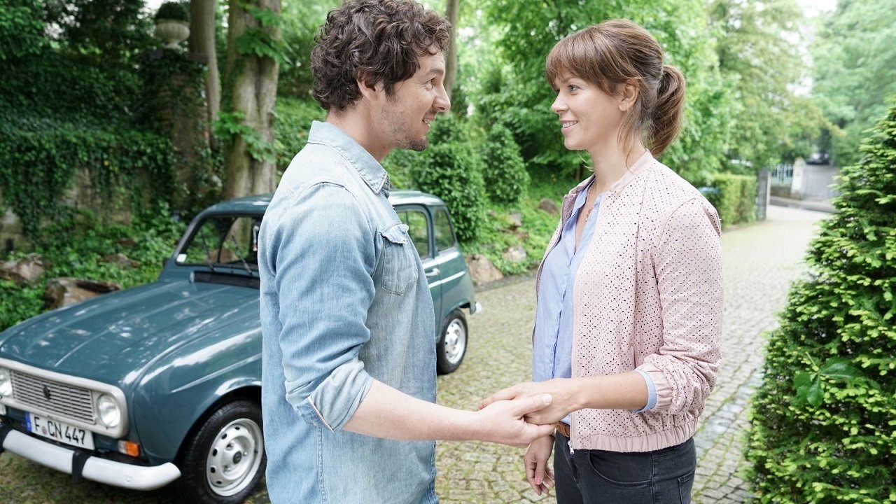 Backdrop image for movie Auf der anderen Seite ist das Gras viel Grüner
