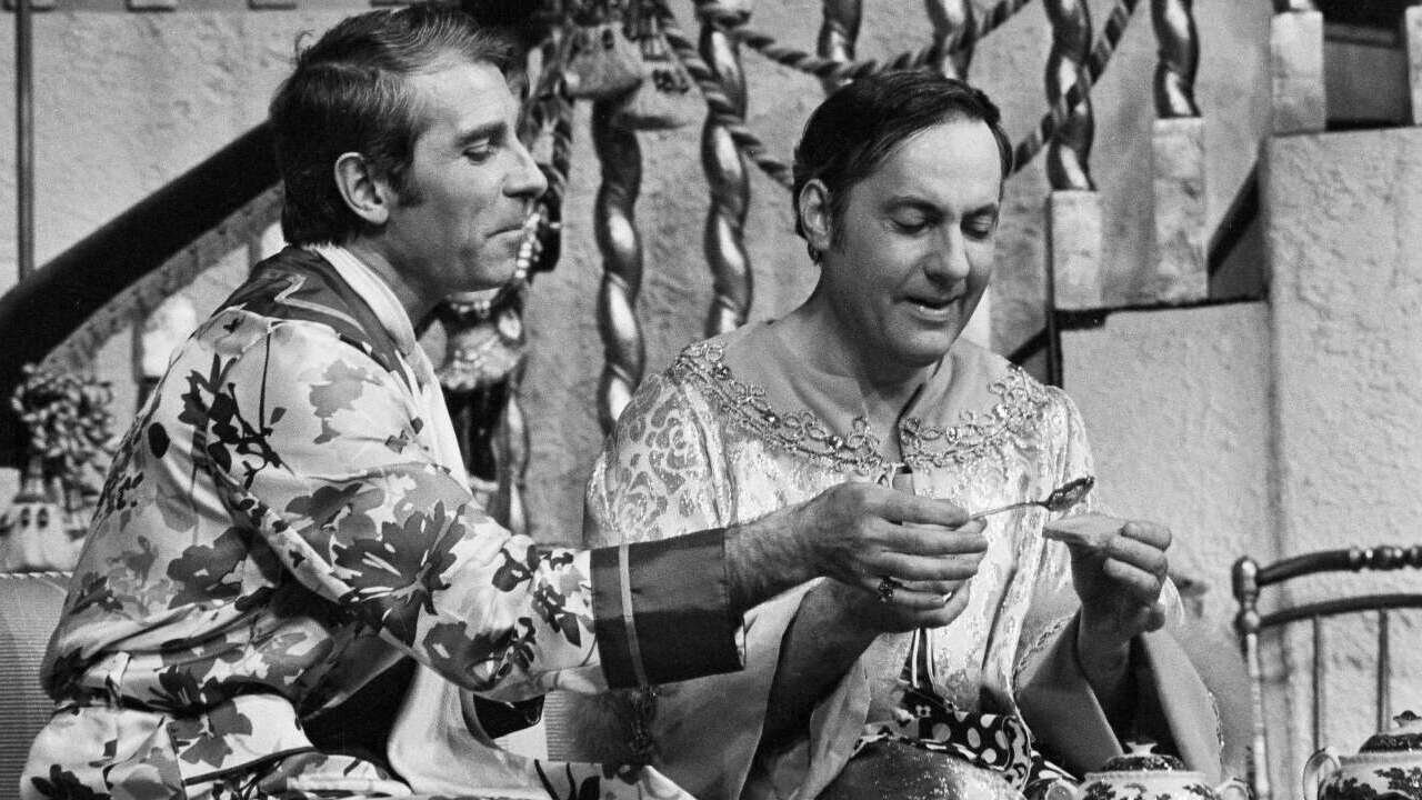 Backdrop image for movie Merci Zaza - La folle histoire de la Cage aux Folles