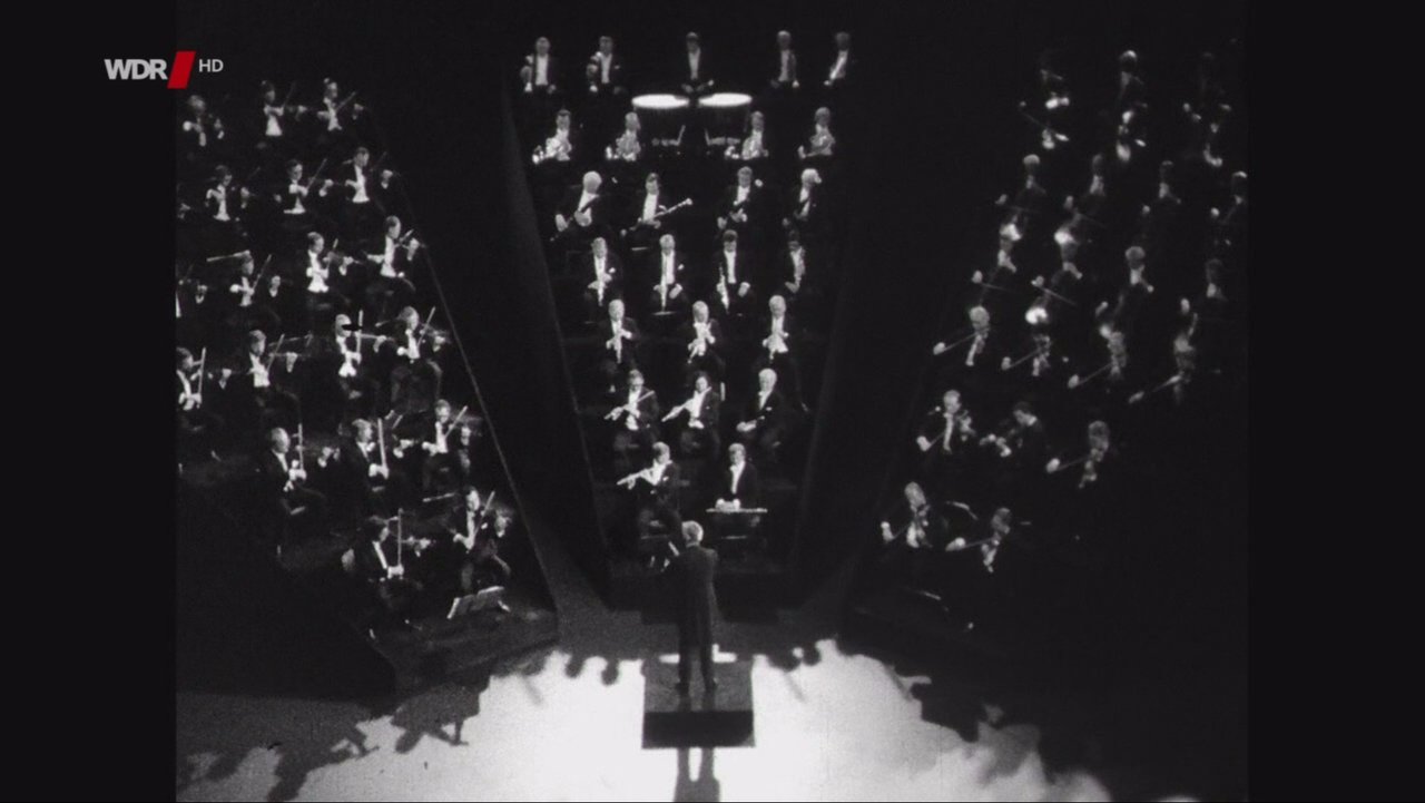 Backdrop image for movie Eroica - Director's Cut